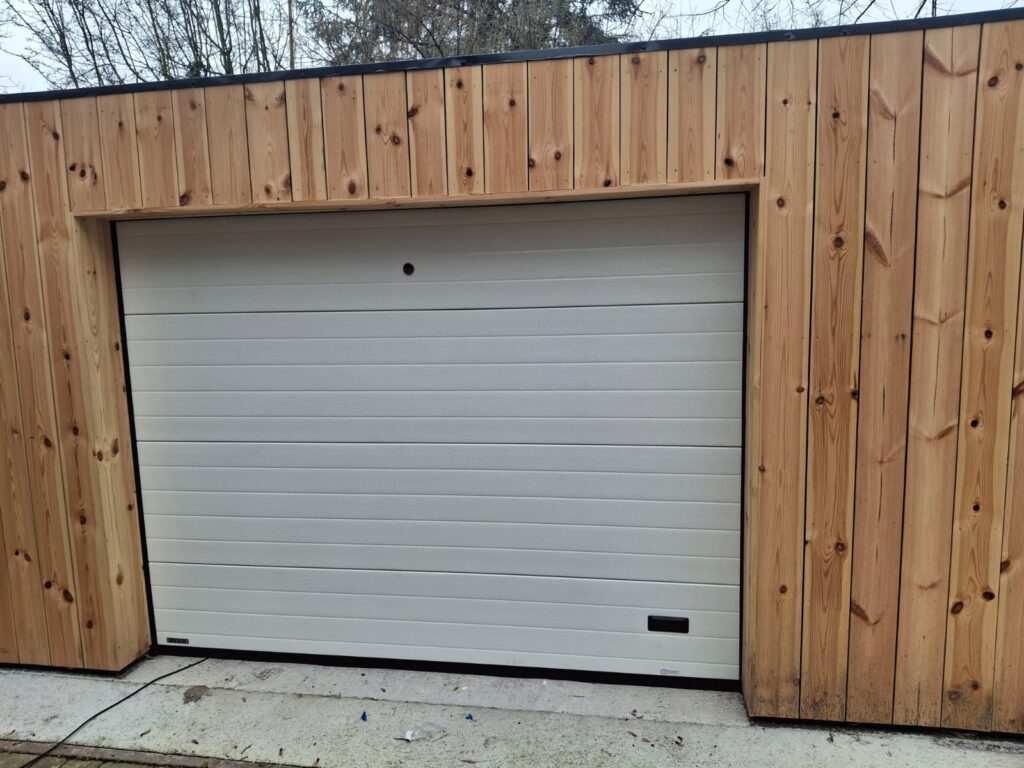 Porta sezionale a Castelfranco Emilia