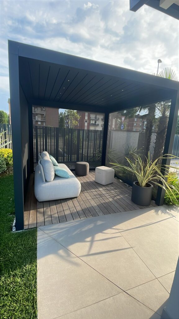 Pergola bioclimatica motorizzata Gibus