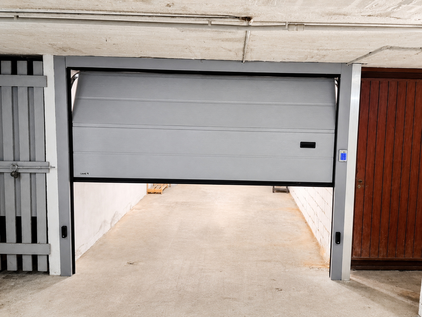 Installazione di portoni sezionali Silvelox a Finale Emilia